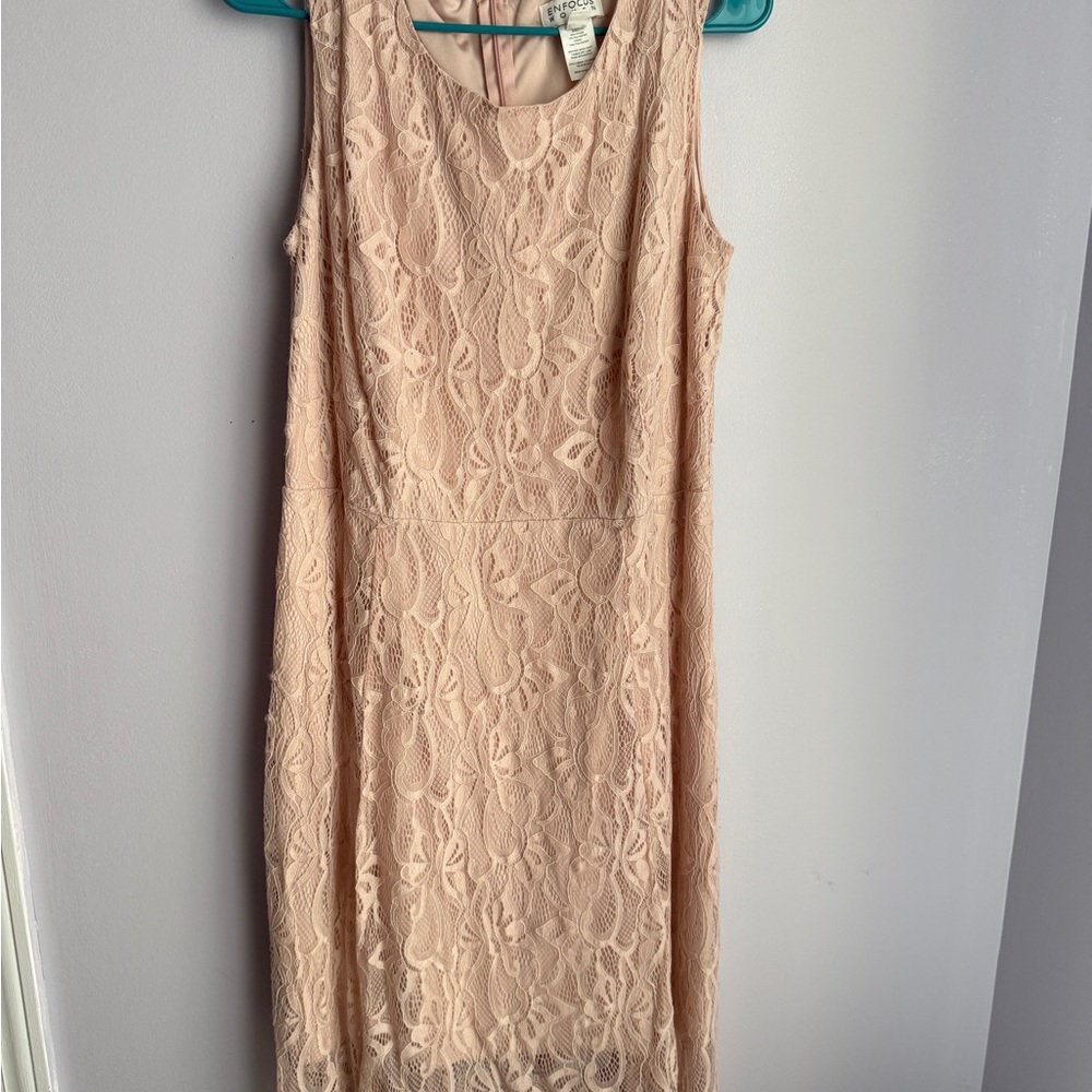 Elegant Lace Midi Dress - Blush